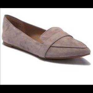 Steve Madden “Janina” pointy-toe flat